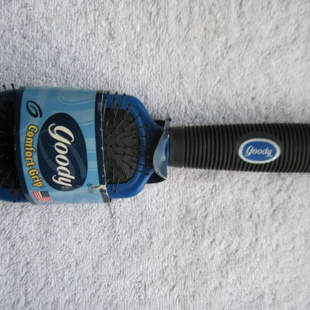 Goody Comfort Grip Stiff Metal Pin Wire Bristles So Sleek Hair Brush 1999 U.S.A.